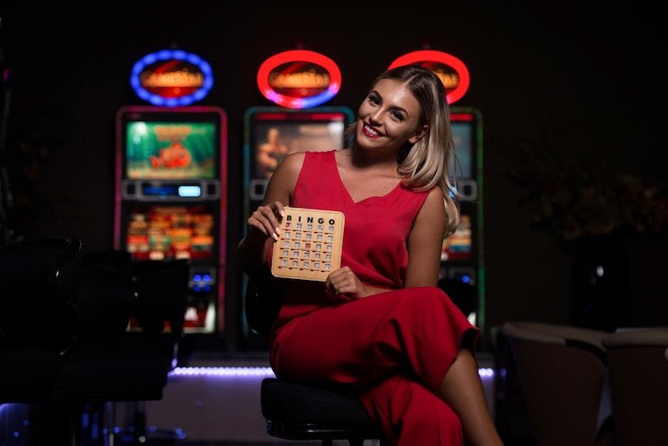 Roulette wheel spinning live on Push Gaming studio